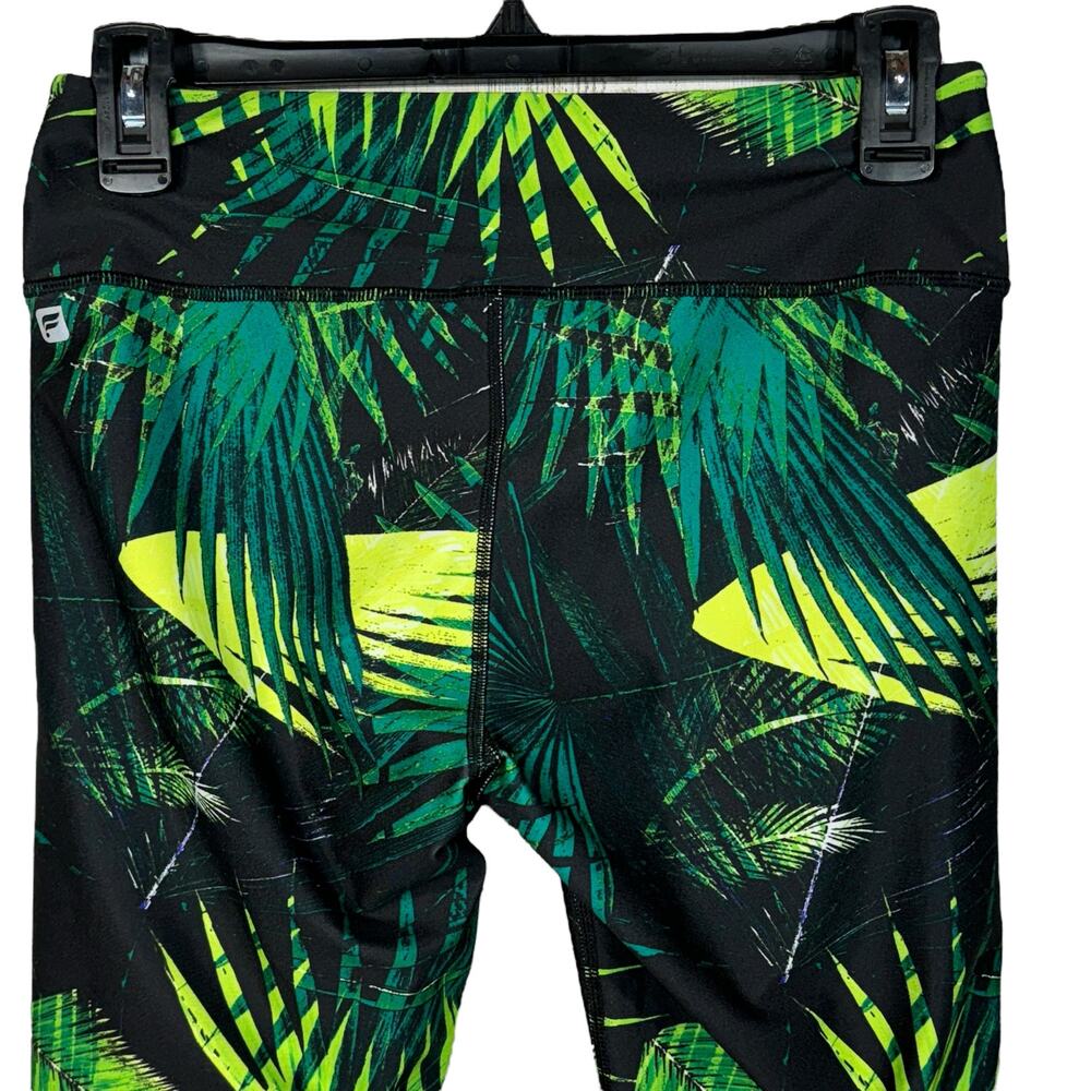 Fabletics Small Define PowerHold Capris Leggings Mid-Rise UPF Pockets Rainforest - Picture 4 of 8